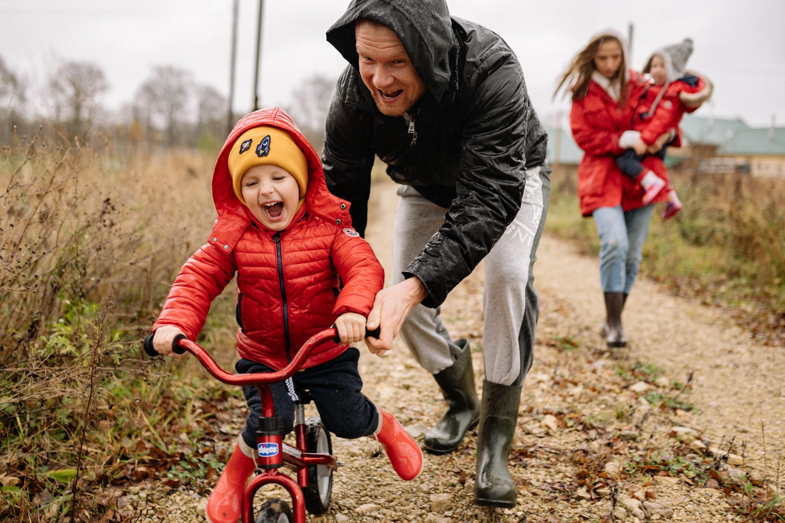 Une balade en famille dans la campagne